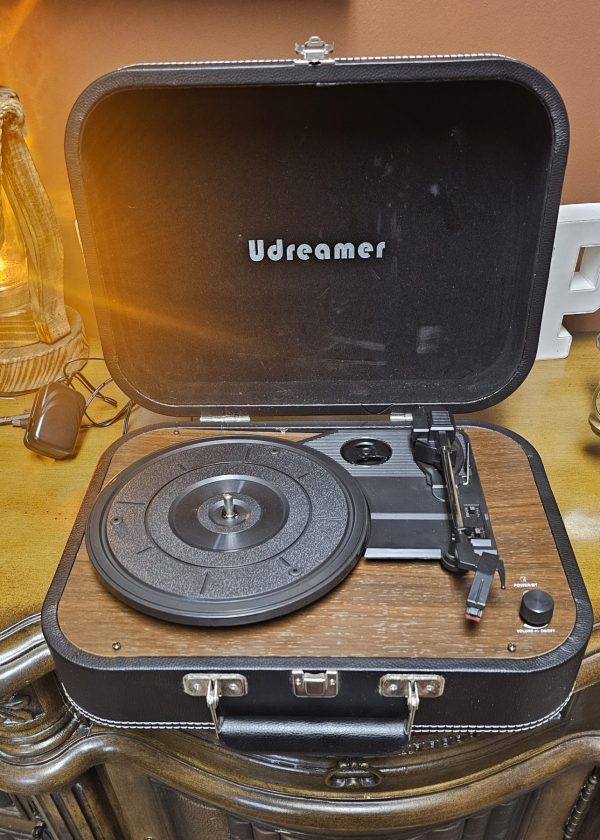 Record Player- Pre-Owned. Not Tested