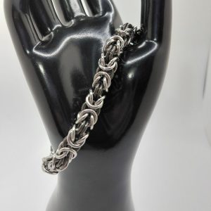 16swg Byzantine Steel with Titanium Connectors